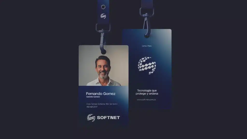 Aplicación de la nueva identidad visual corporativa en las credenciales B2B de Softnet.